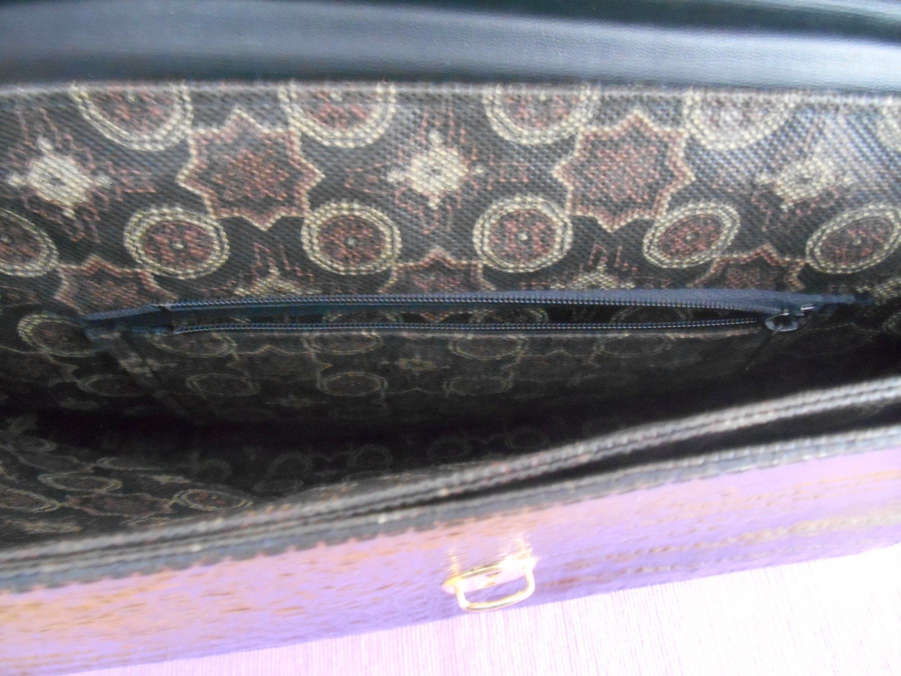 Borse da donna: Handtasche schwarz – Nuovo (secondo la descrizione) da Nussbaumen AG venduto da Sumopi 3