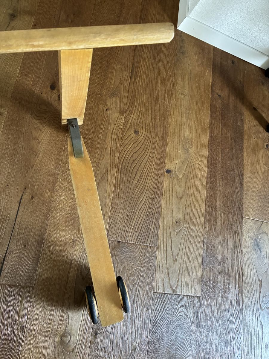 Veicoli per bambini: Tolles Trotti aus Holz 🛴 – Usato da Wolfwil venduto da NewGirl 1