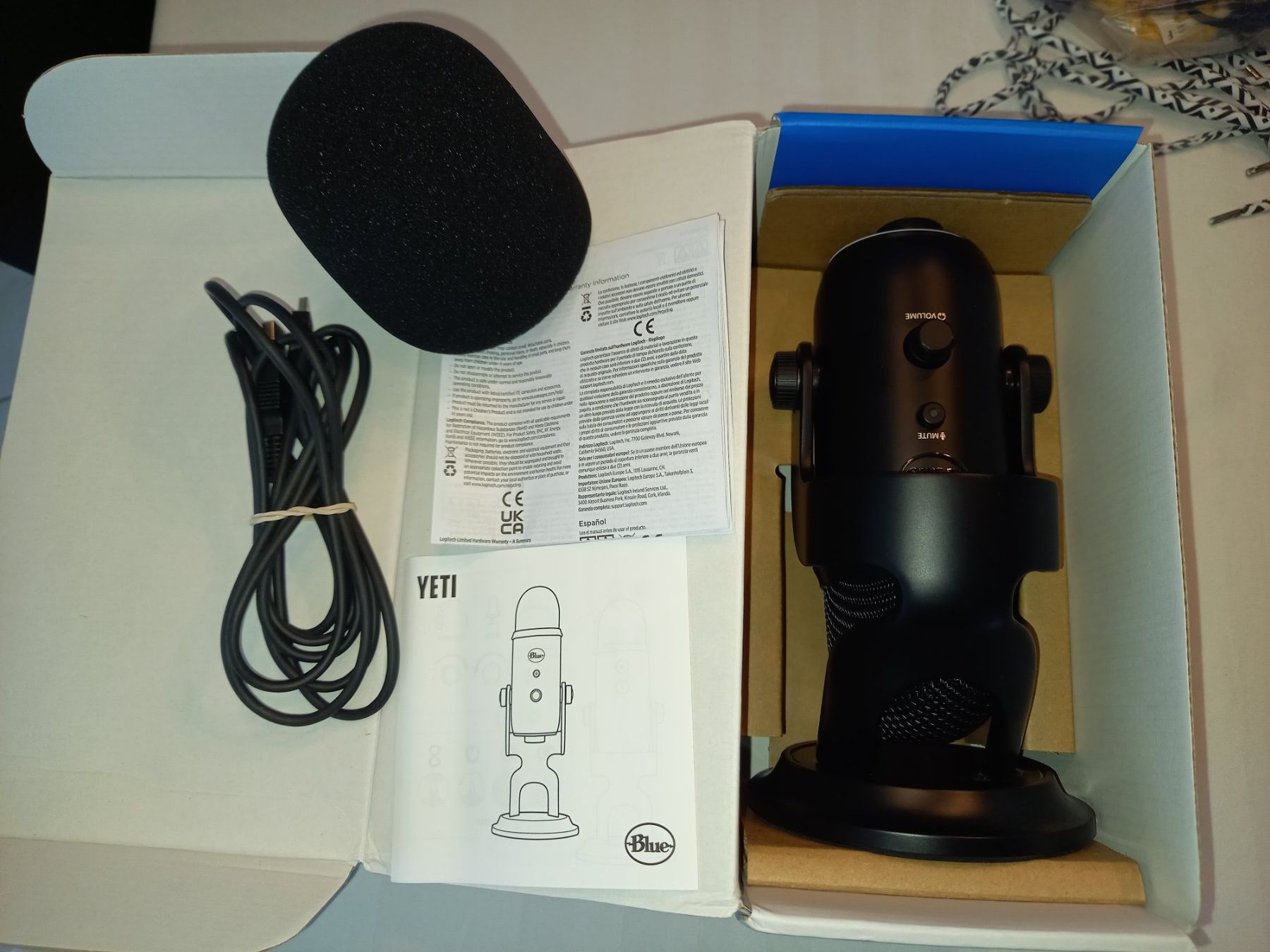 Mikrofone: Blue Mikrofon Yeti mit Popschutz  / Prof. USB-Mikrofon OVP – Gebraucht aus Muttenz von Chipsy2009 3