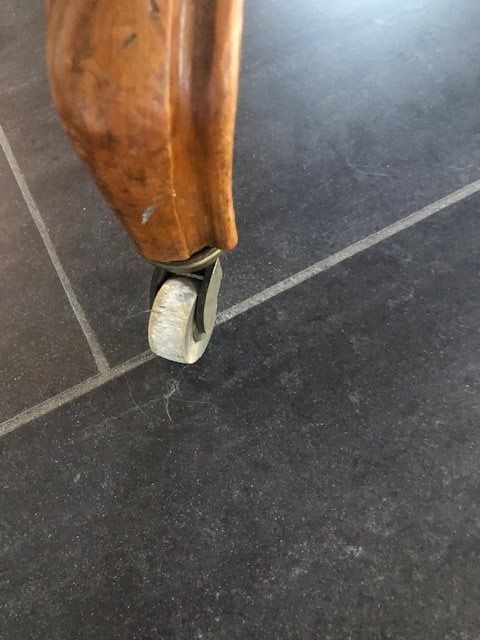 Poltrone: Louis XlV Sessel mit Blumenmuster – Usato da Wiesendangen venduto da Genitiv 3