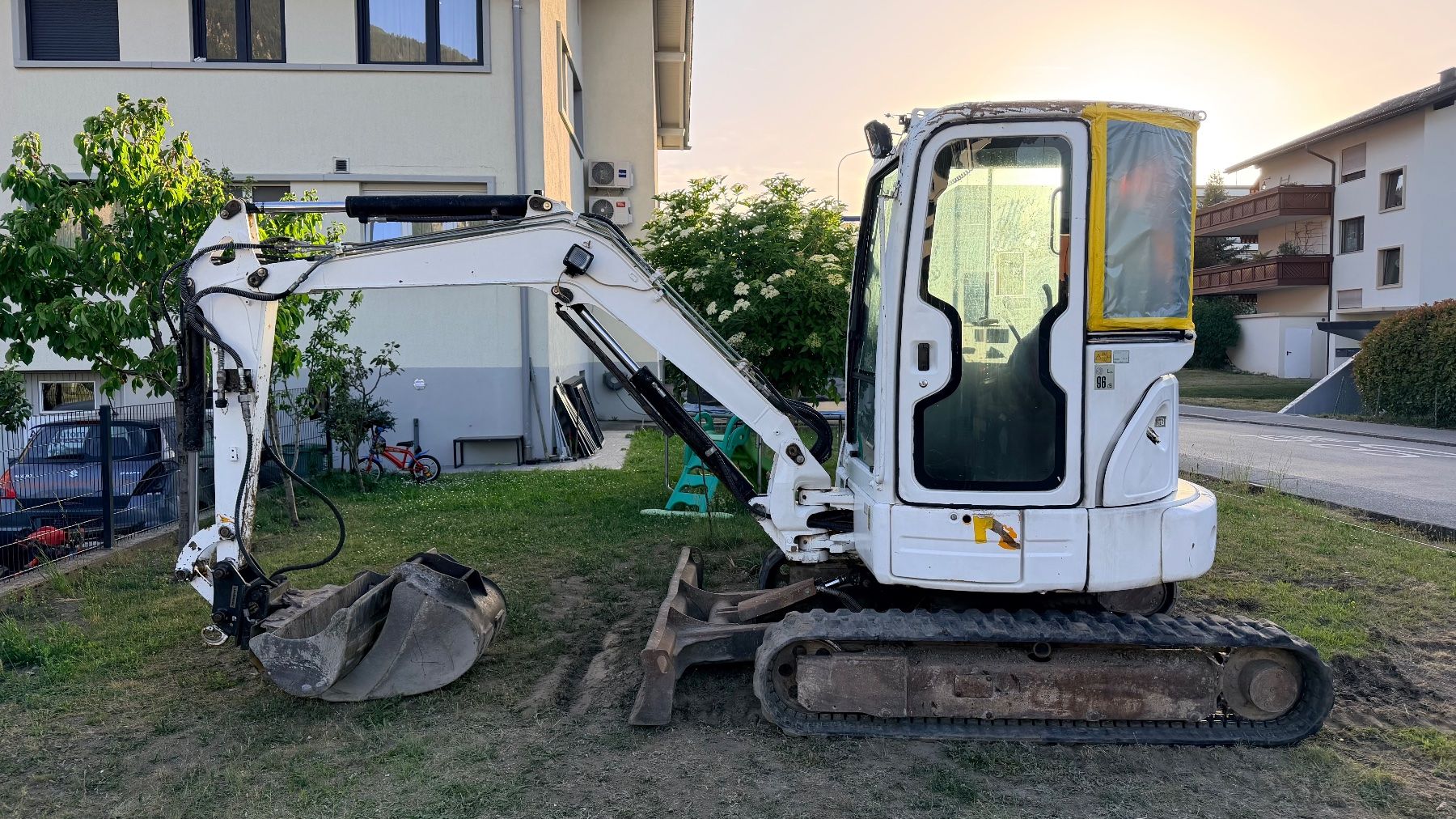 Caterpillar Bagger: CAT 303.5C Raupenbagger – Gebraucht aus Bonaduz von A13_Automobile 1
