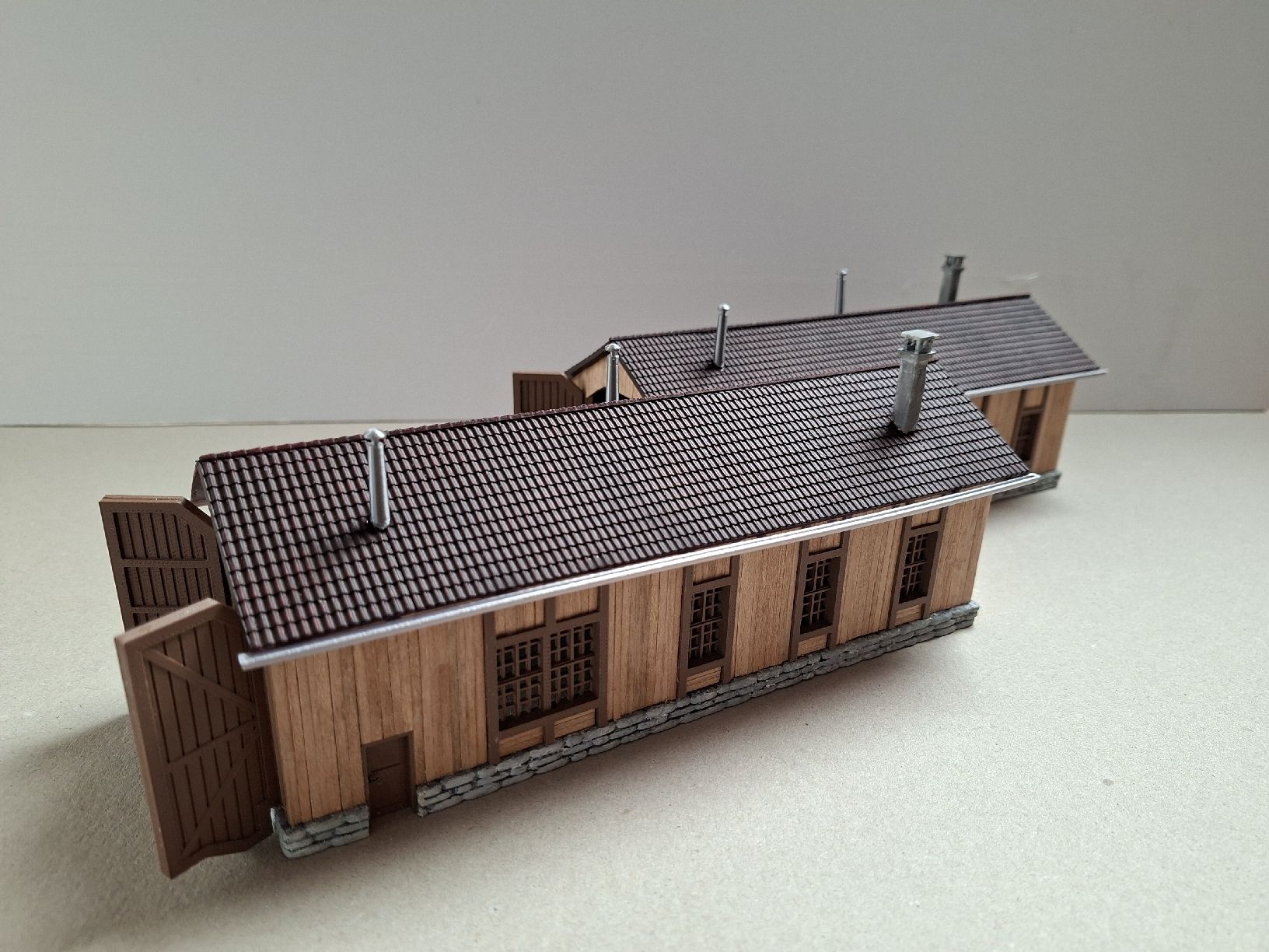 Modelleisenbahnen: Doppel Lokschuppen – Neu (gemäss Beschreibung) aus Weisslingen von Moco_mexiko 2