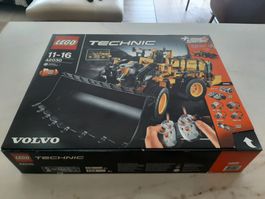 Lego Technic 42030 Volvo L350F Wheel Loader