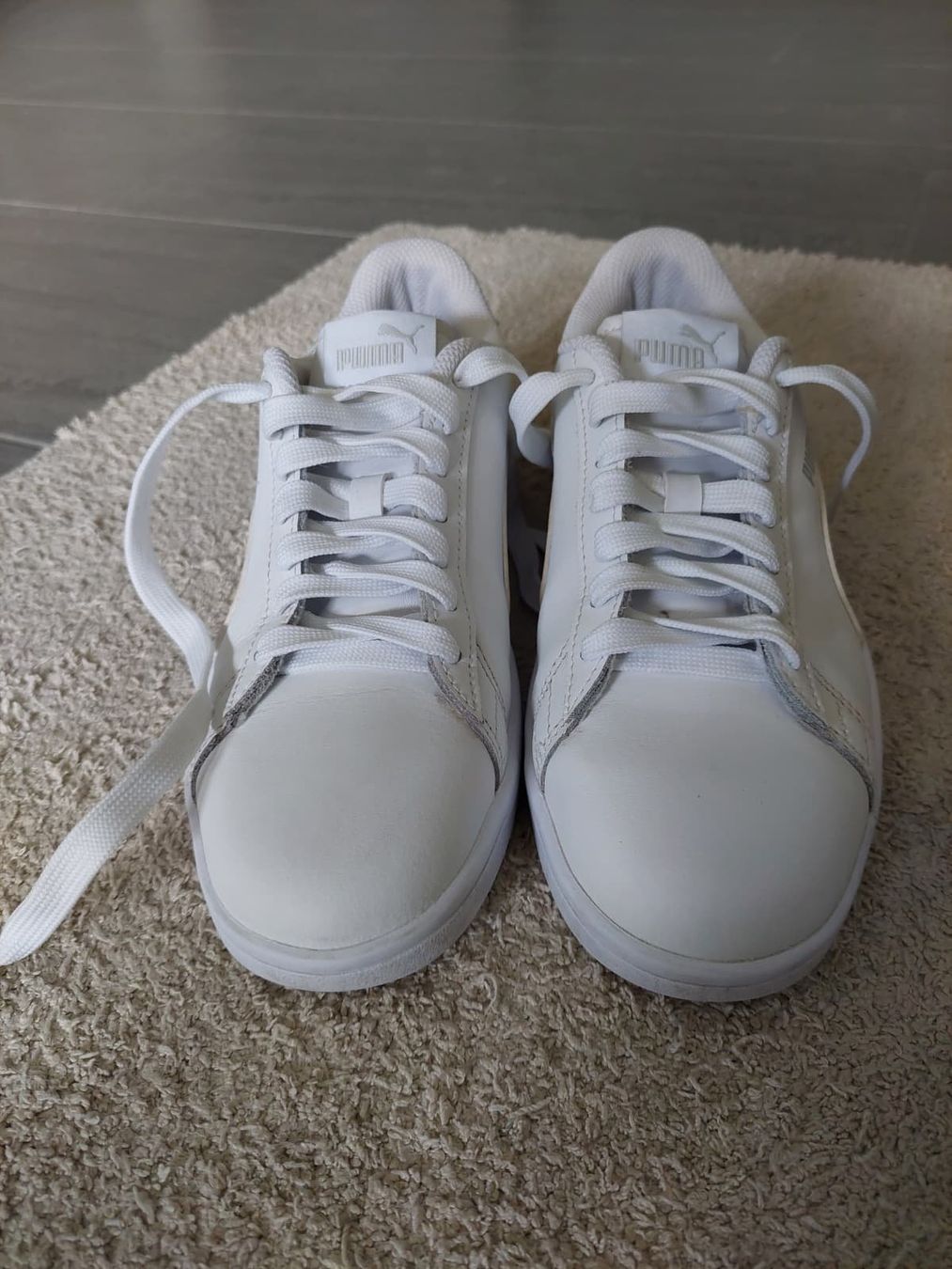 Puma Chaussures femmes: Puma Sneaker, Gr. 38 – D'occasion à Domat/Ems par Lorand_ 1