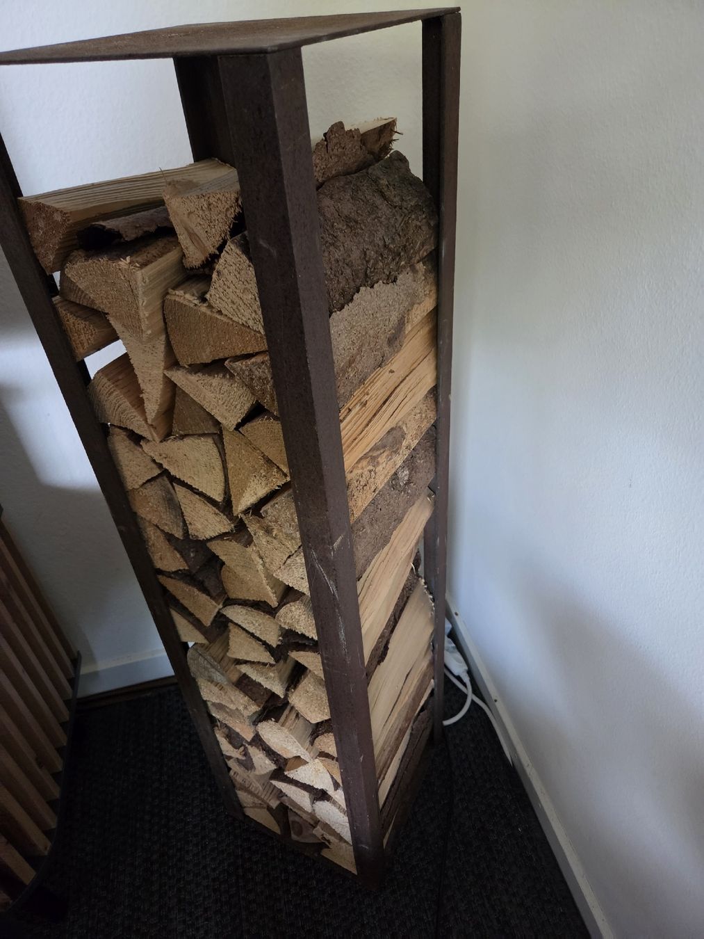 Scaffali: Brennholzregal inkl. Holz – Usato da Bülach venduto da alexvilla71 2