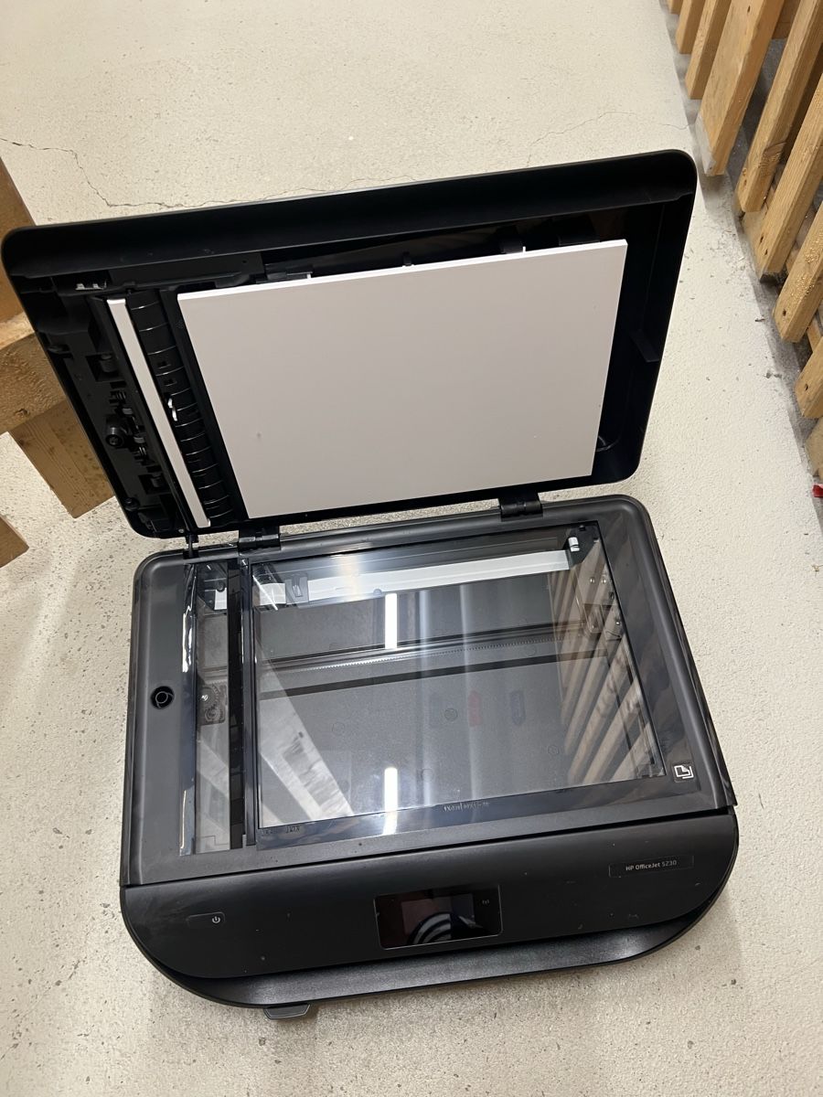 Imprimantes: Hp 5230 drucken  – D'occasion à Kloten par sal_2kb8 1
