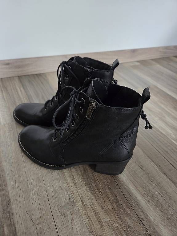 Scarpe da donna: Schnürstiefelette mit Absatz – Usato da Weier im Emmental venduto da Sho1326 3