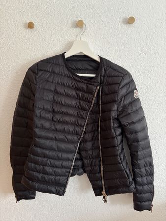 Moncler Amey Daunenjacke Schwarz Gr. 0 – leichte Steppjacke