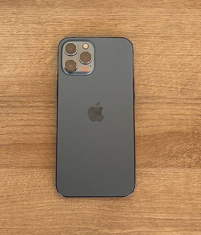 Telefoni cellulari / Smartphones: iPhone 12 Pro Max 128GB Blau  – Usato da Winterthur venduto da mom_56bv