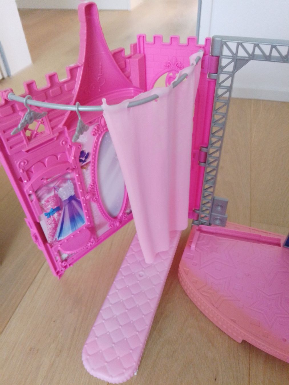 Bambole: Mattel Barbie Popstar Bühne – Usato da Wohlen AG venduto da salamanderspielwaren 4