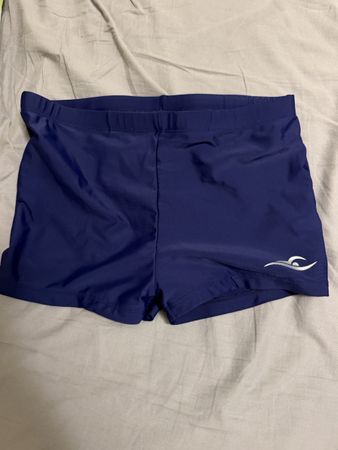 Short de bain bleu marine comme neuf