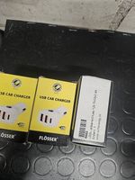 3x KFZ Auto USB Charger