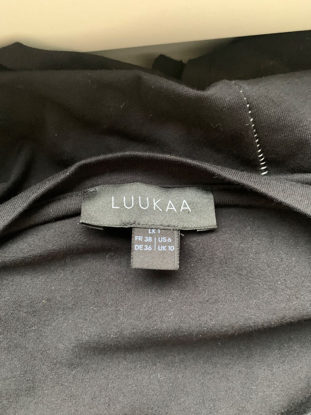 Kleider: Schwarzes tricot Kleid, Gr. 36 Luukaa Design – Gebraucht aus Richterswil von Moii89 5