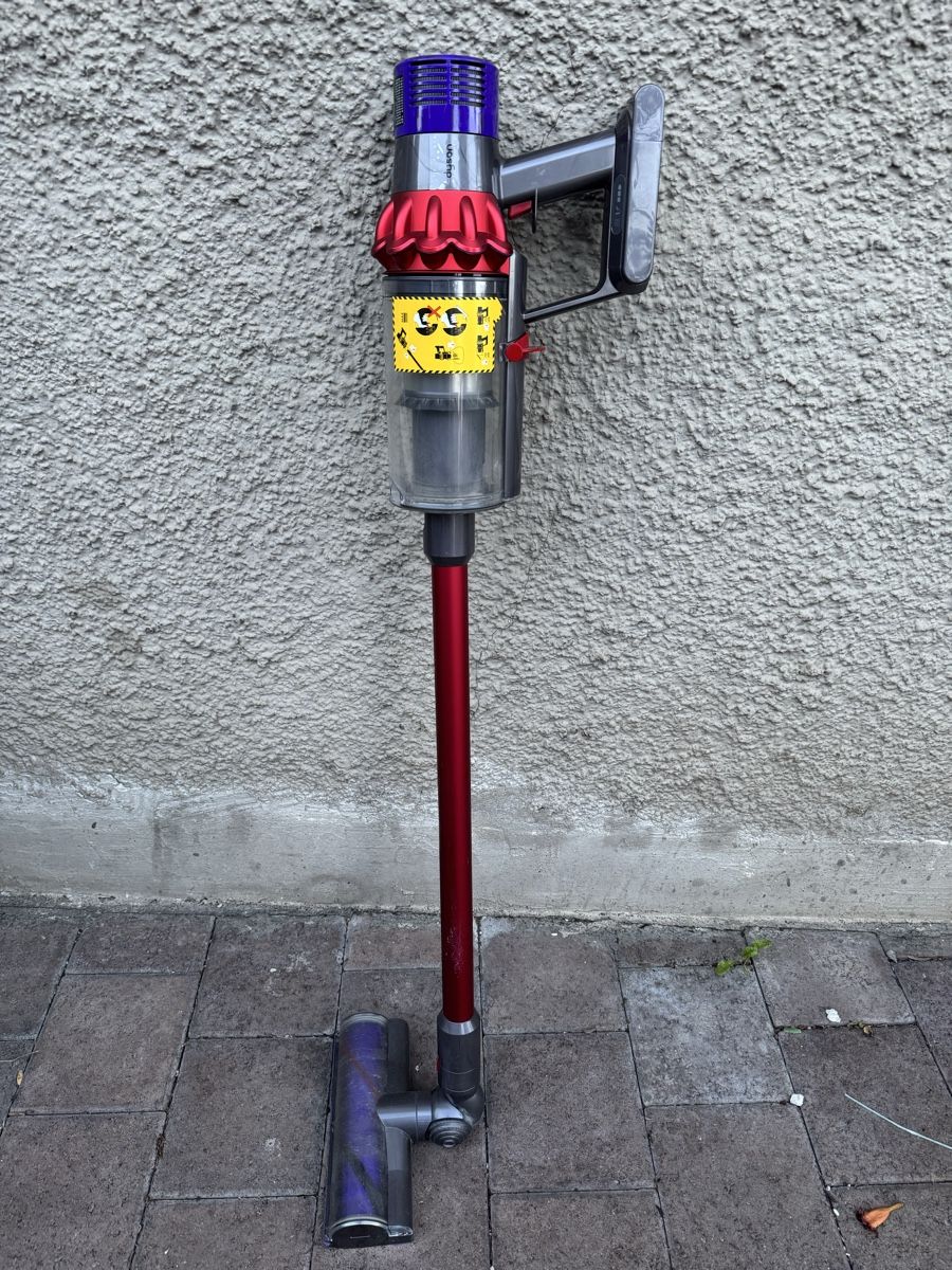 Dyson Staubsauger & Zubehör: Dyson v10 – Defekt aus gunzgen von zhari