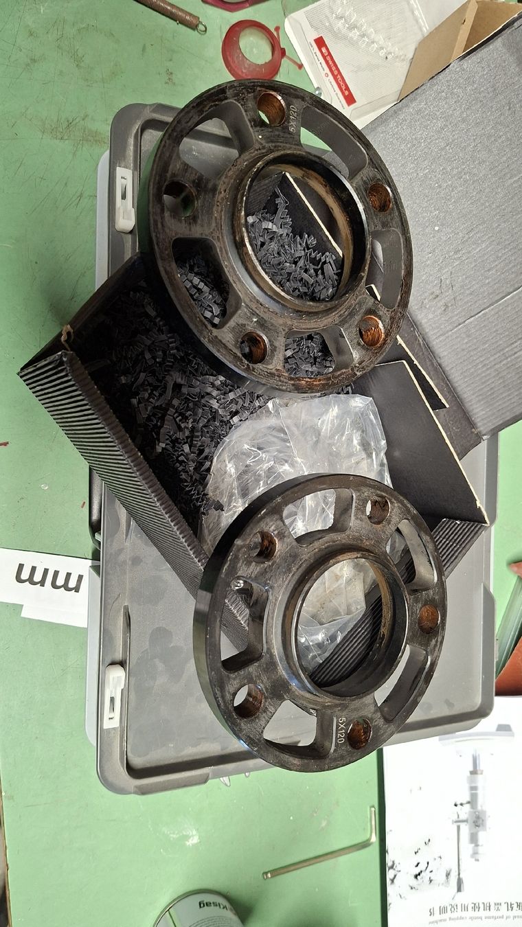 BMW Tutti pezzi di ricambio auto: Cale roue BMW 15mm – Usato da Vérossaz venduto da Thibault1234 2
