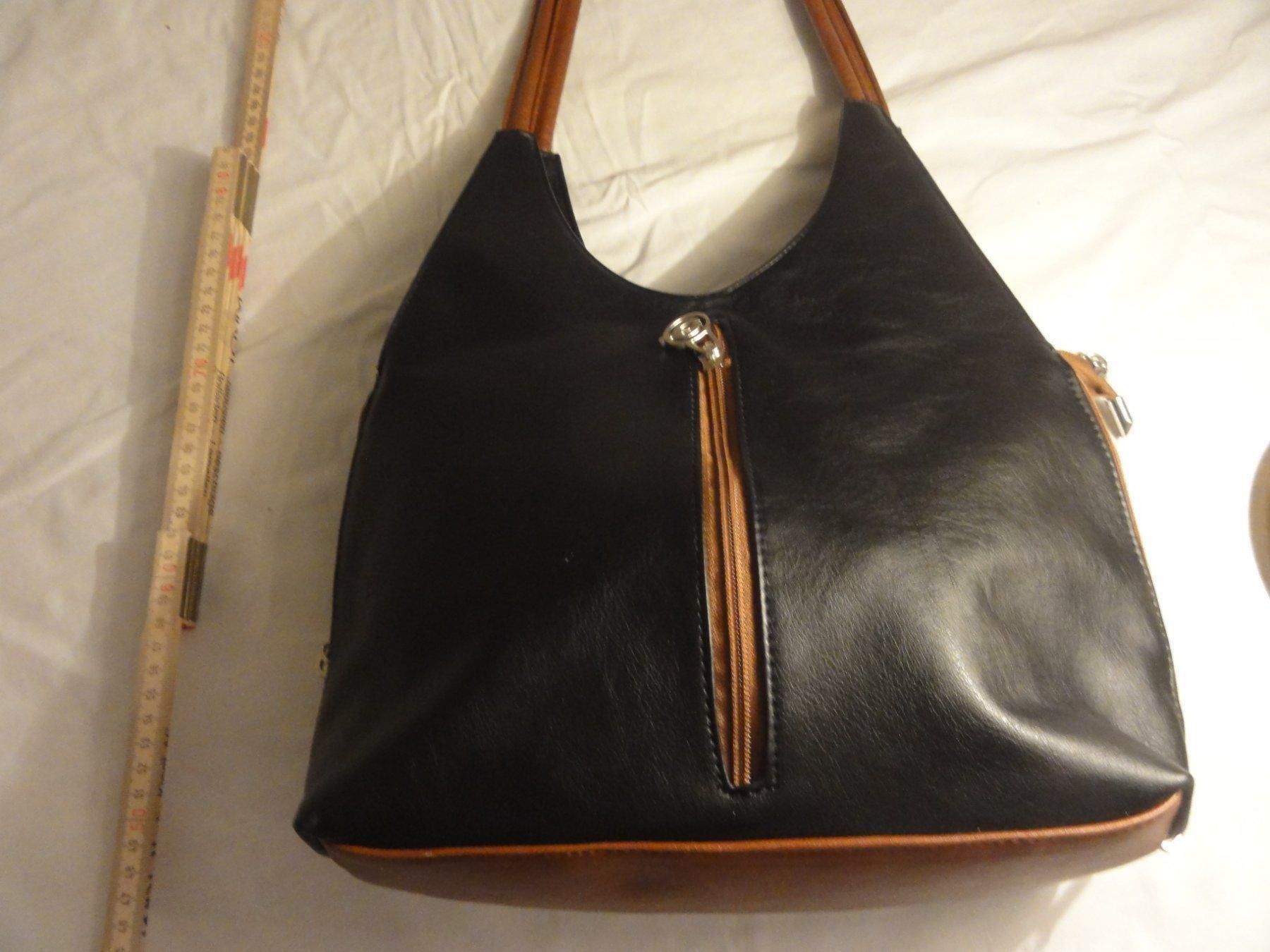 Borse da donna: Handtasche Emel – Usato da Steffisburg venduto da Robinh.17 6