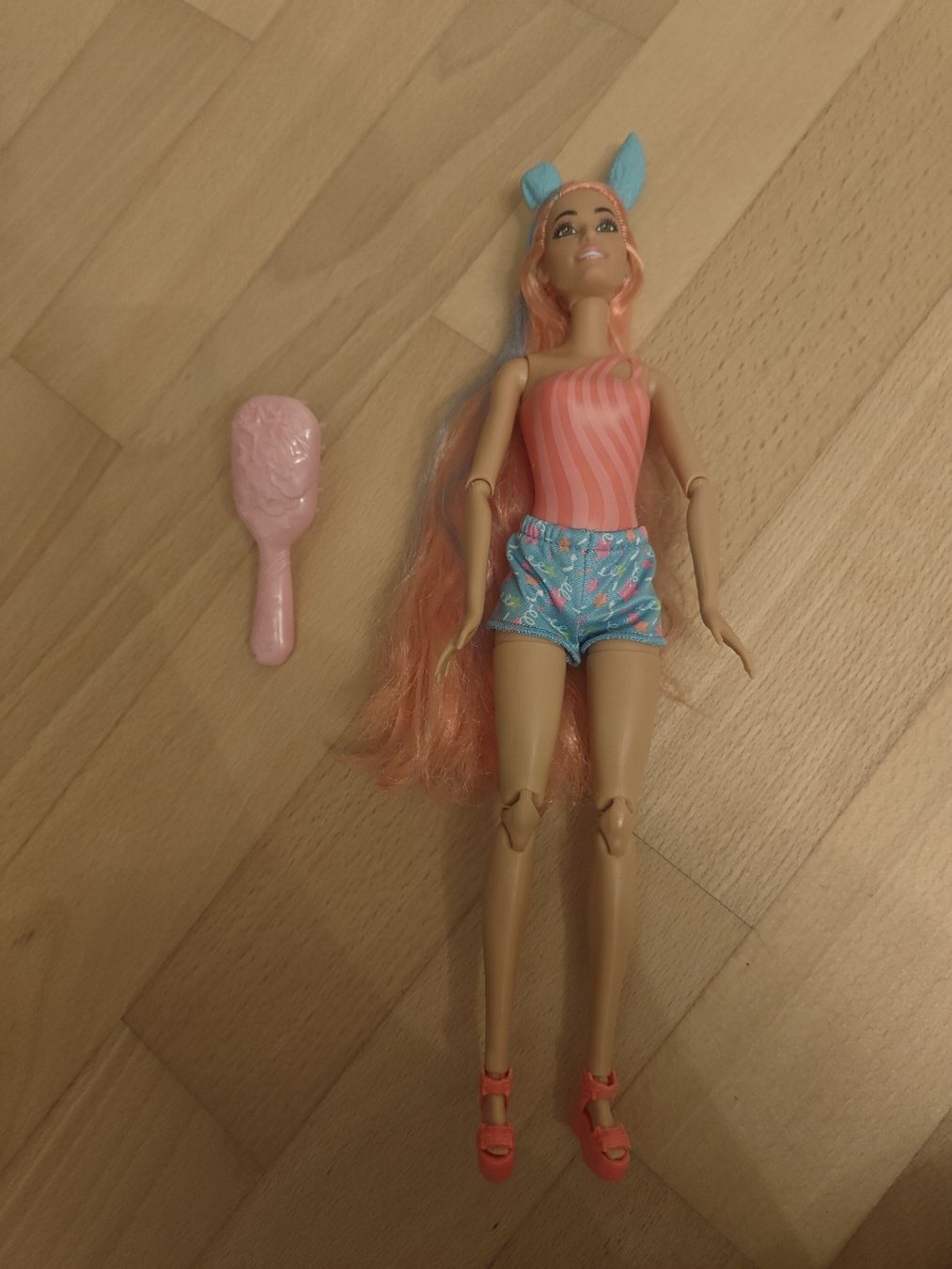 Bambole: Barbie, fast neu – Nuovo (secondo la descrizione) da Fällanden venduto da antogranell