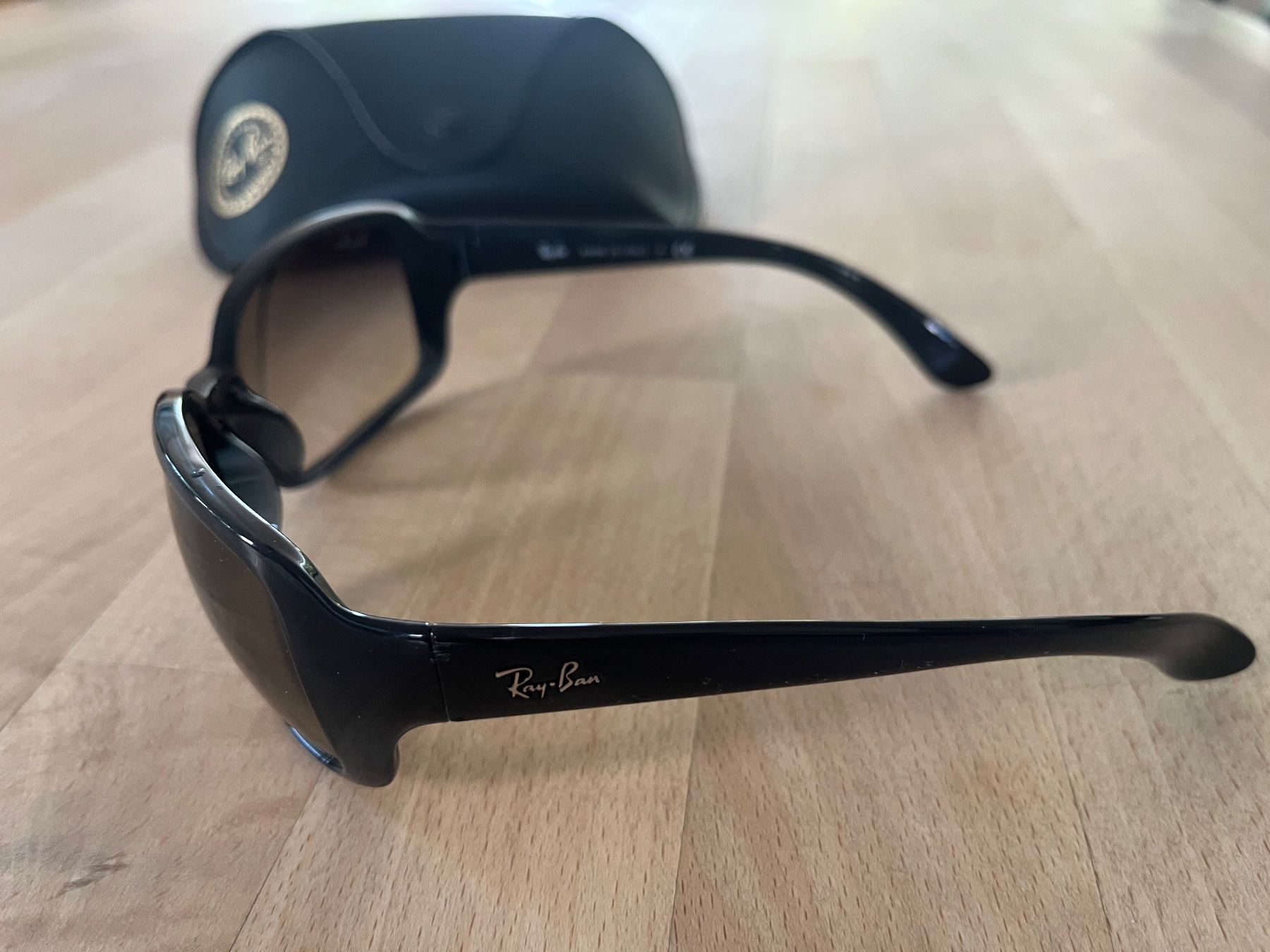 Ray-Ban Lunettes & Verres: Sonnenbrille Ray-Ban mit Etui schwarz – D'occasion à Wetzikon ZH par jusc710 5