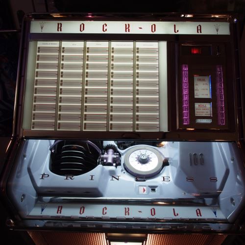 Jukebox: Rock Ola Princess / 1493 – Usato da Schalunen venduto da schwabspielautomaten 1