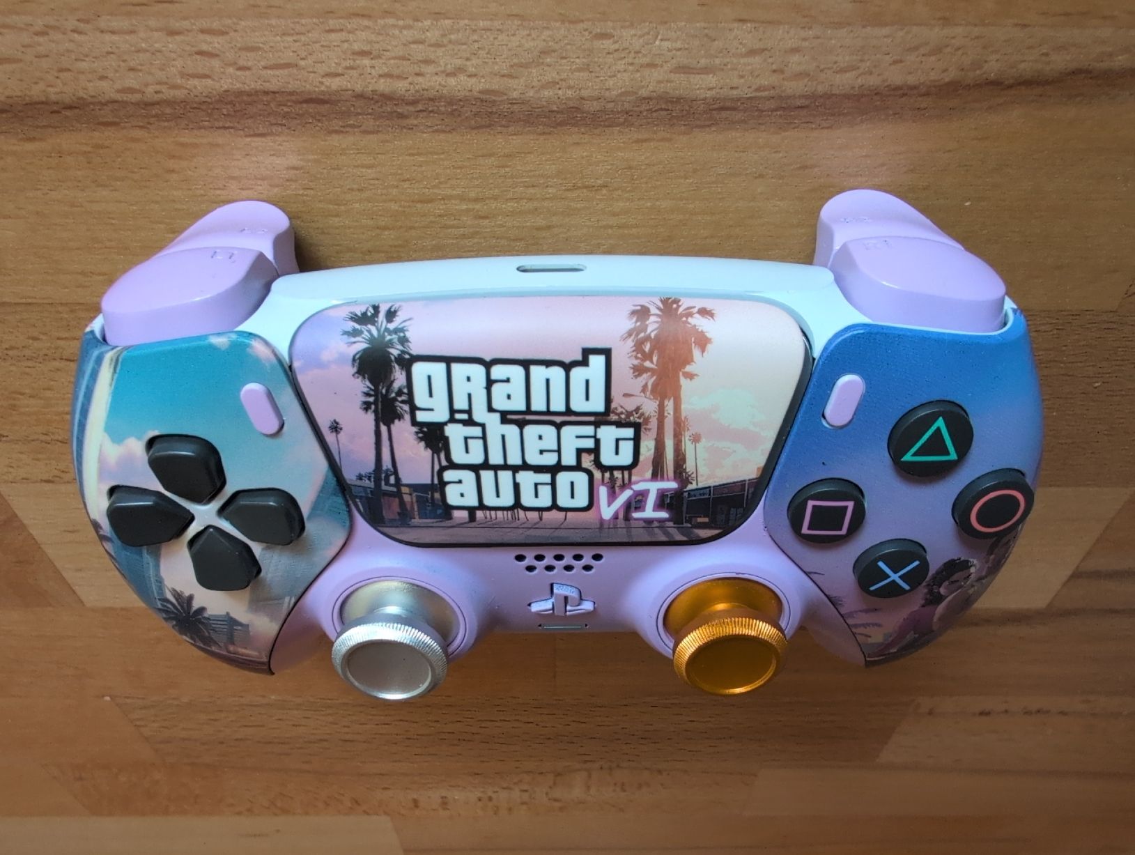 Sony Controller: PS5 Controller, Grand Theft Auto VI Design, Custom! – Nuovo (secondo la descrizione) da Waltenschwil venduto da Andy.Z01 5