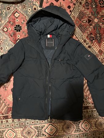 Tommy Hilfiger Winterjacke navy blau Grösse M gut erhalten