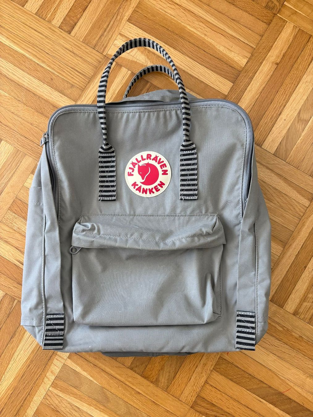 Fjällräven Rucksäcke: Rucksack, Fjällräven, Freizeit, unisex, hellgrau – Gebraucht aus Luzern von Roger3022