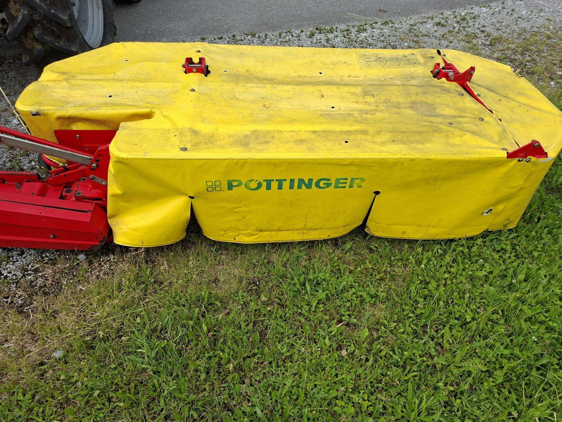 Tutte le macchine: Pöttinger Seitenmähwerk – Usato da Ennetmoos venduto da jon_khb7 1