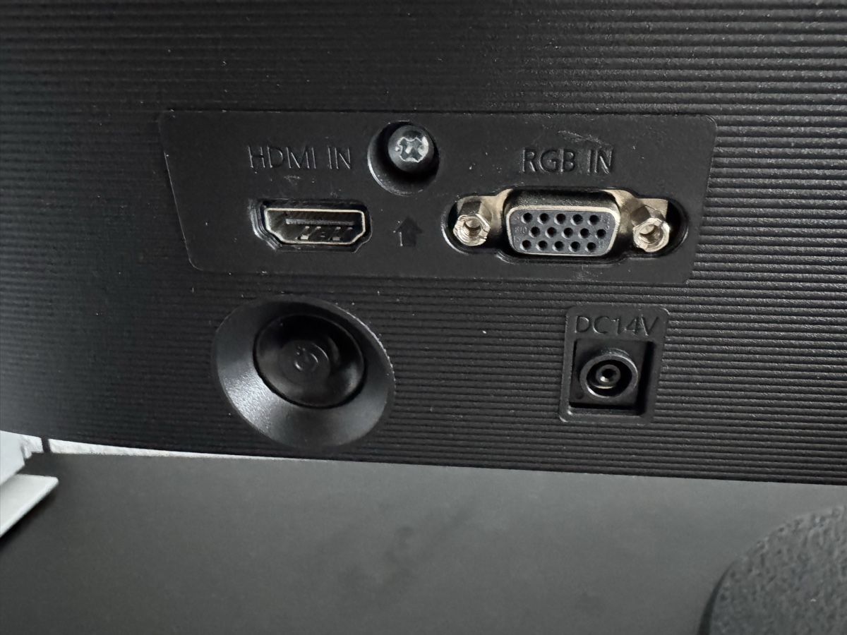 Monitor: Samsung Bildschirm 27 Zoll – Usato da Bülach venduto da Bern76 1