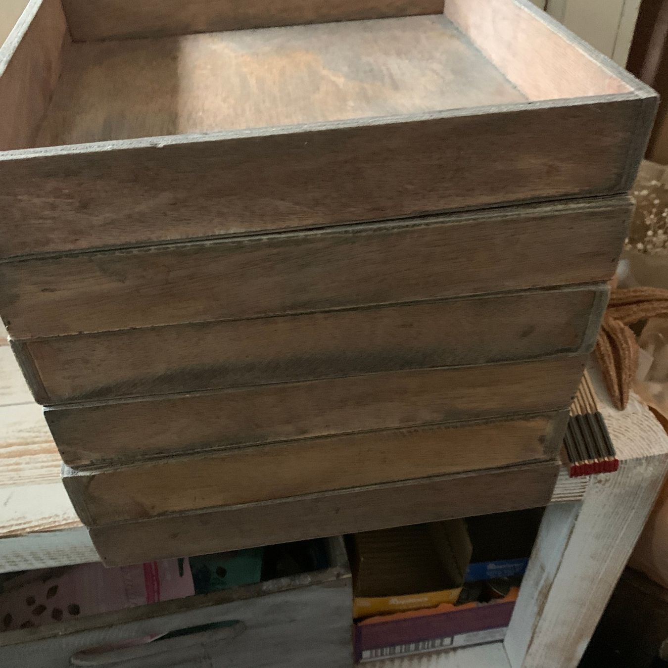 Pareti & Soffitti: einfaches Holztablett, 27x27cm – Usato da St. Gallen venduto da Miousch 2