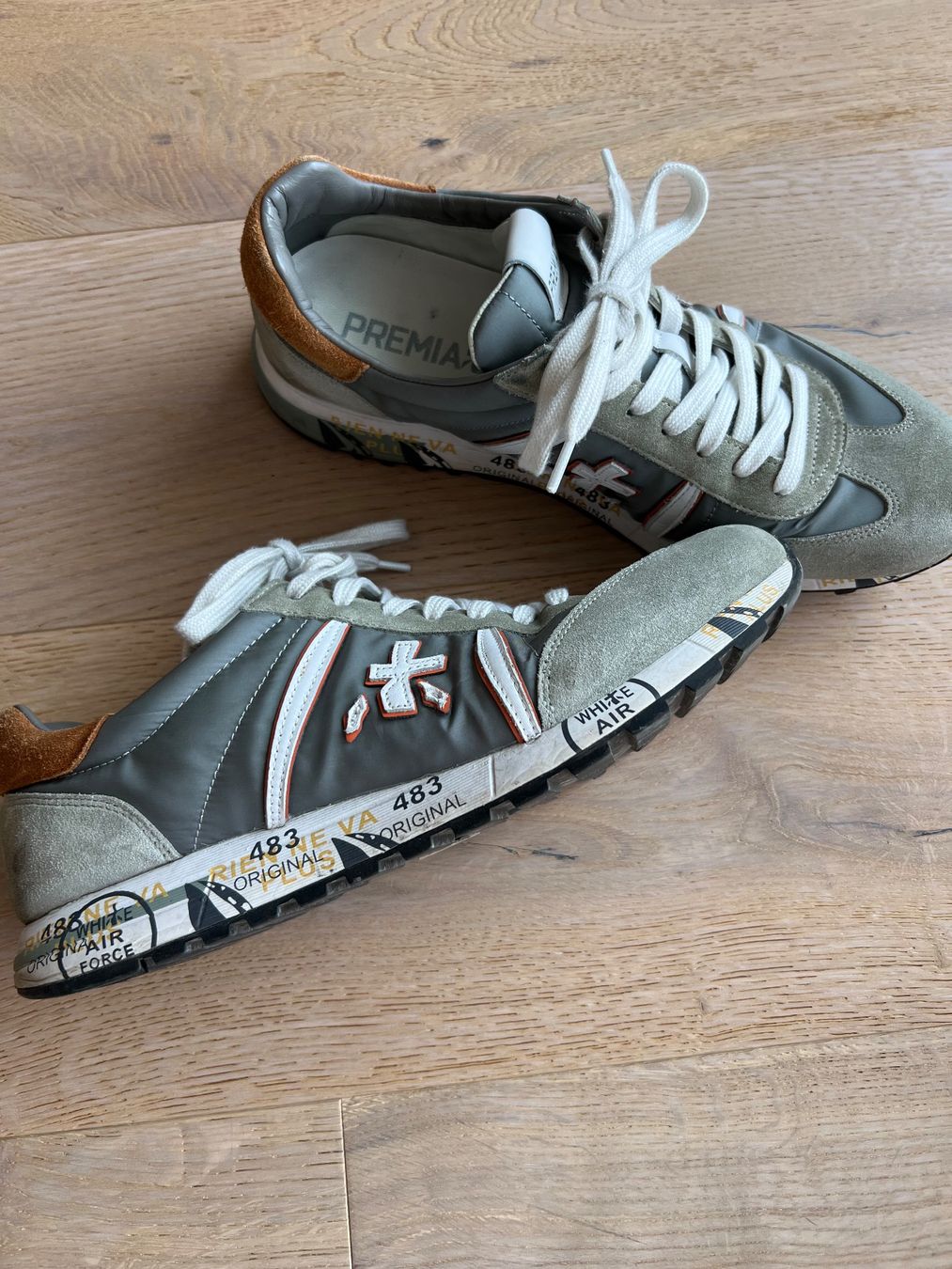 Premiata Herrenschuhe: Premiata Sneaker grau/braun Modell VAR 5152 Gr. 43 – Gebraucht aus Meilen von Masupilamy