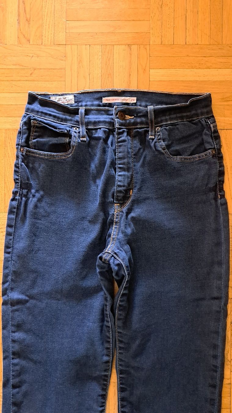 Levi's Jeans: levi taille 29, bon état – Usato da Meyrin venduto da Zahra011 1