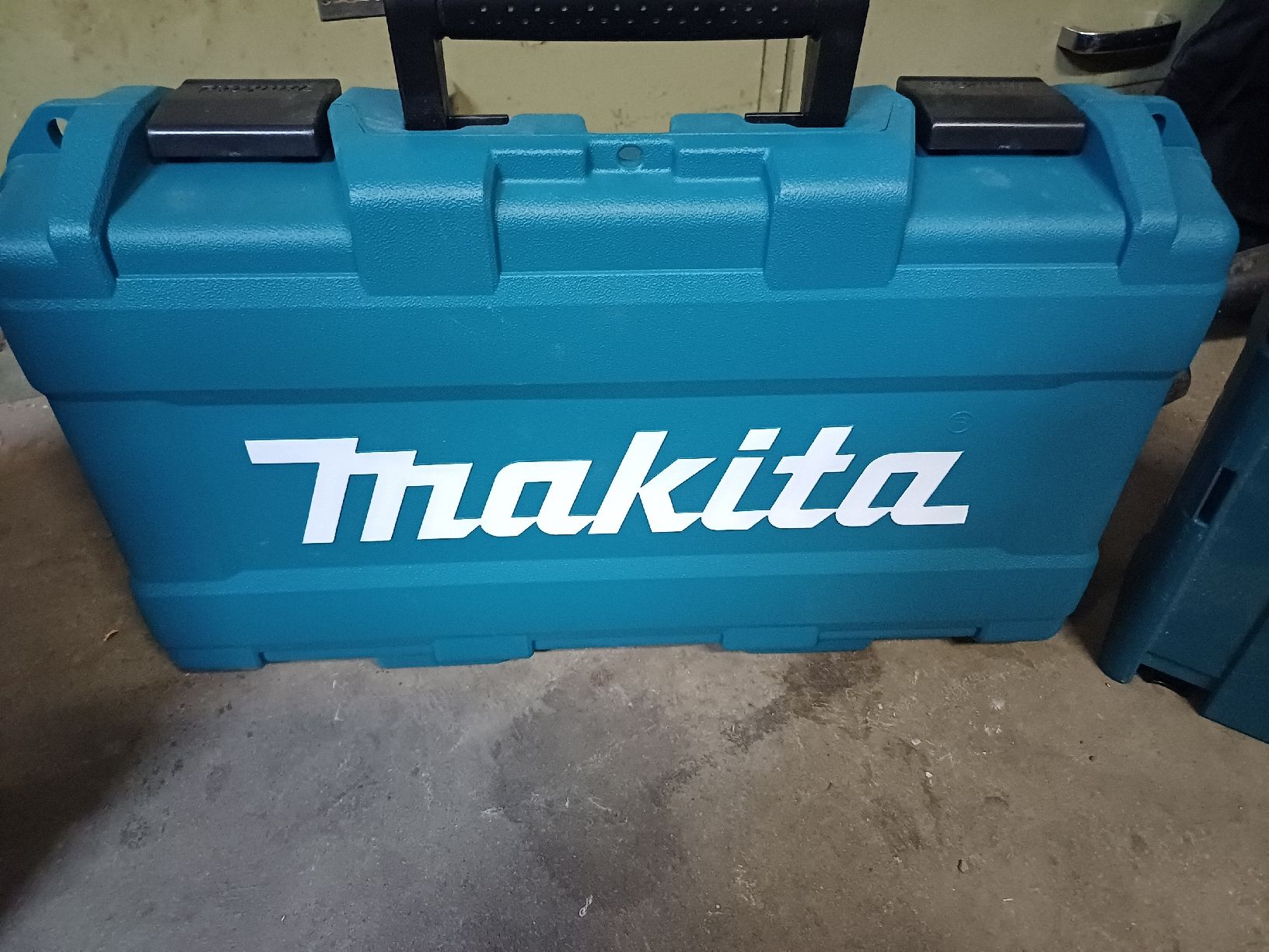 Valigie: 3 Makitakoffer Leer – Usato da Wangenried venduto da Recycler94 2