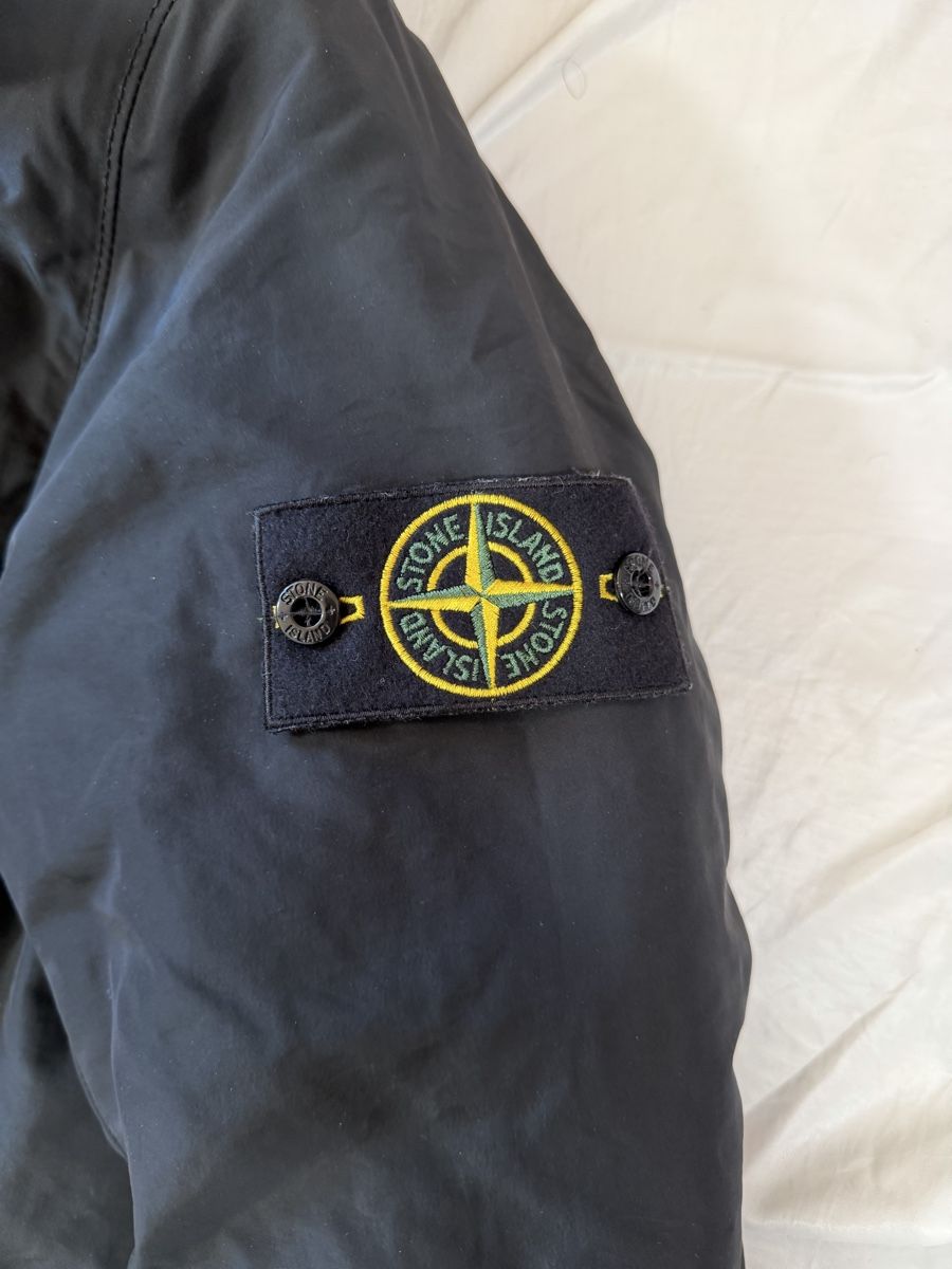 Stone Island Jacken: Stone Island Jacke  – Gebraucht aus Pfäffikon ZH von Nataliia. 1