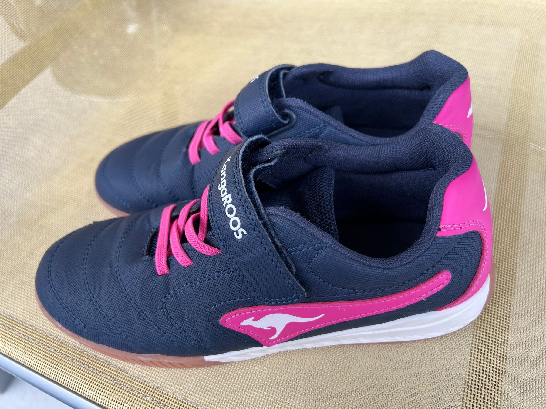 Scarpe per ragazze: KangaRoos Mädchenturnschuh Gr. 37 – Usato da Frümsen venduto da amadiss 1