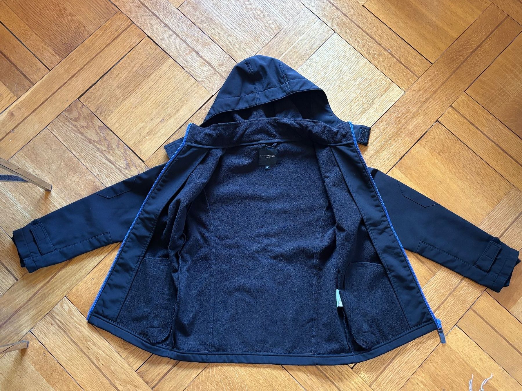 Vestes & Manteaux: Softshelljacke Gr. 140 – D'occasion à Genève par Livsonman 3