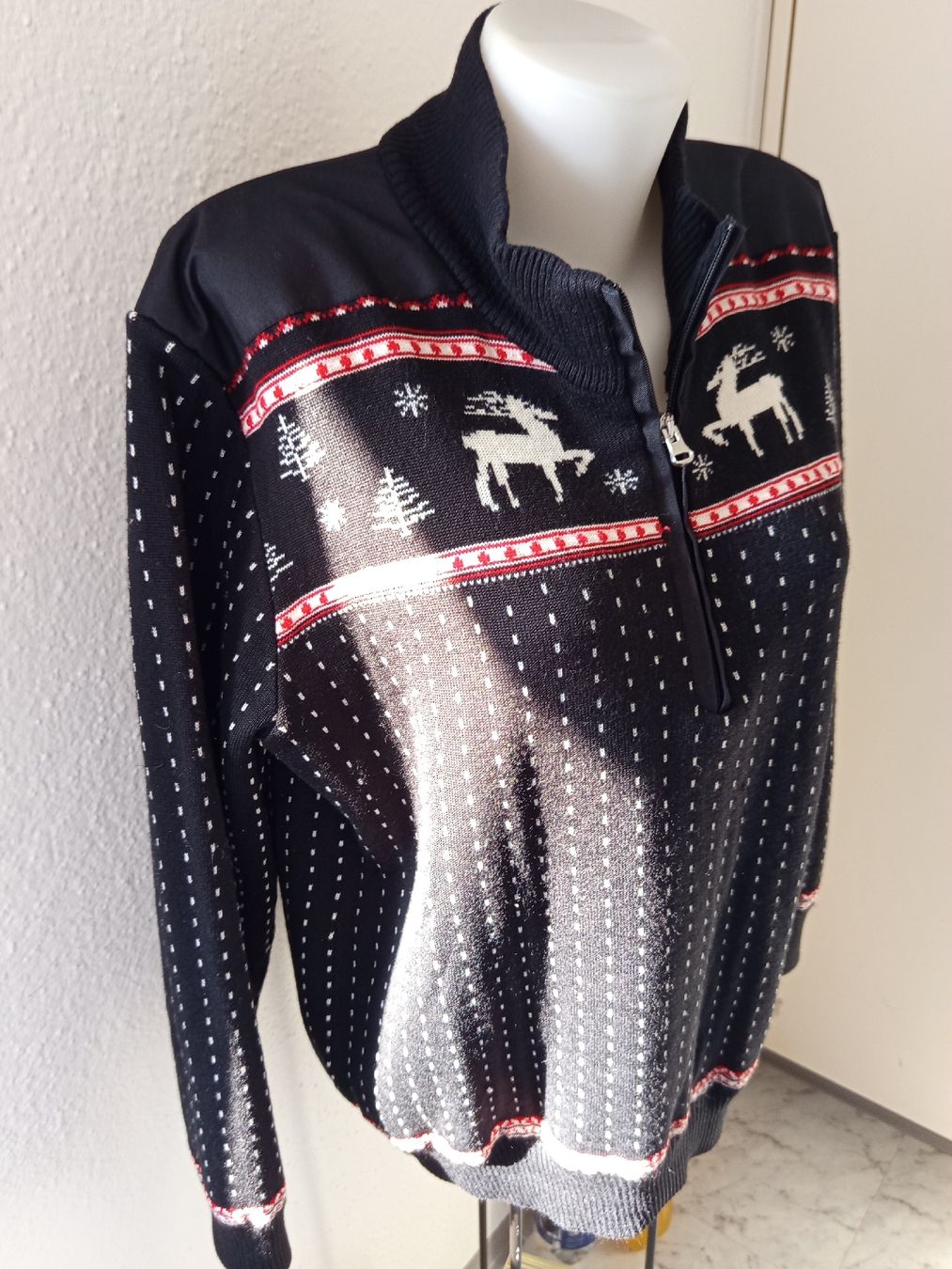 Pullover & Sweatshirts: Newland Ski- Pullover Rehenmuster schwarz mit Reissverschlus – Gebraucht aus Hinwil von Wuschi40 1