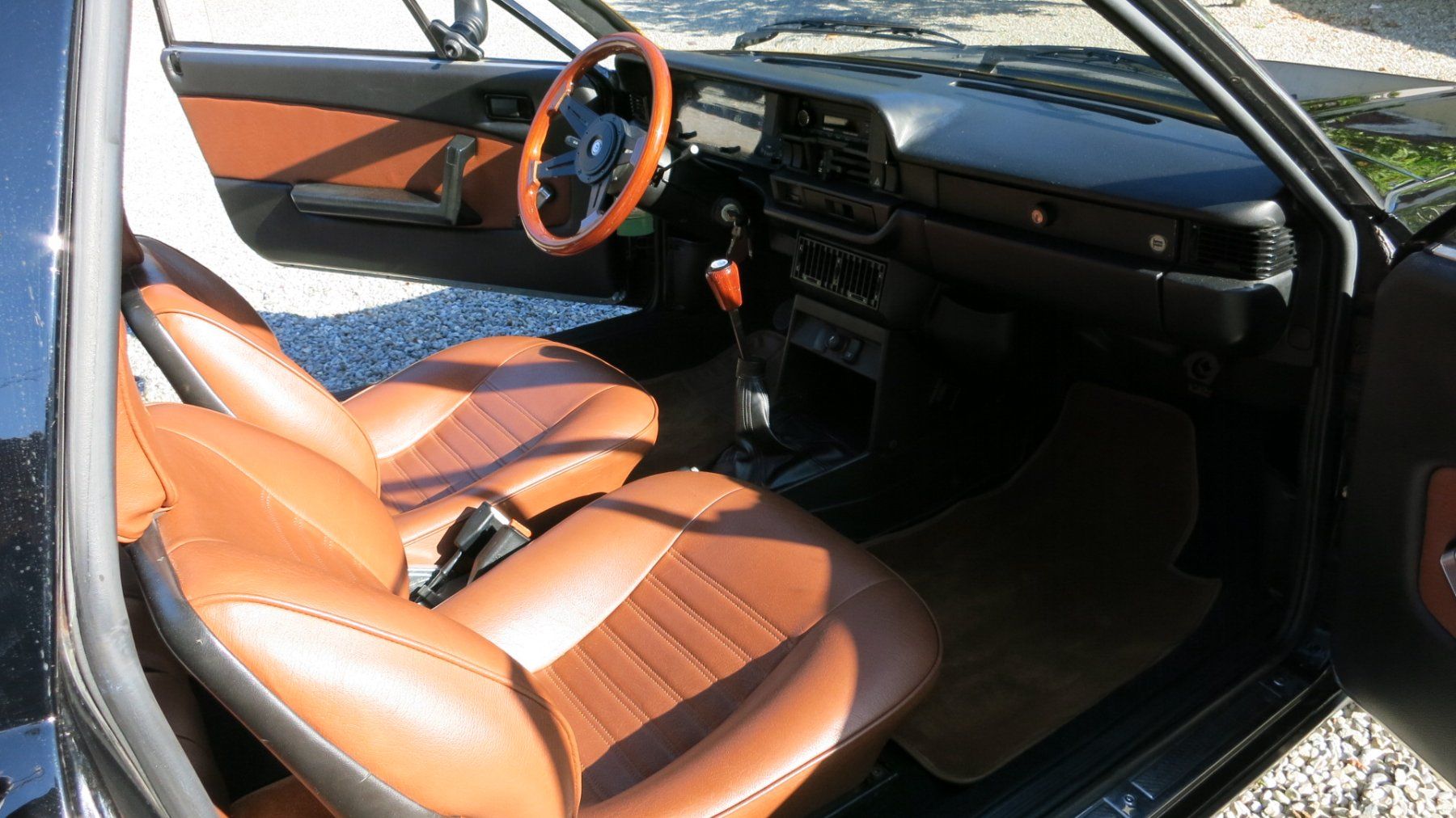 Lancia Autos: Lancia Beta 2000 Spider 1981 – D'occasion à Winznau par Kohler1 3