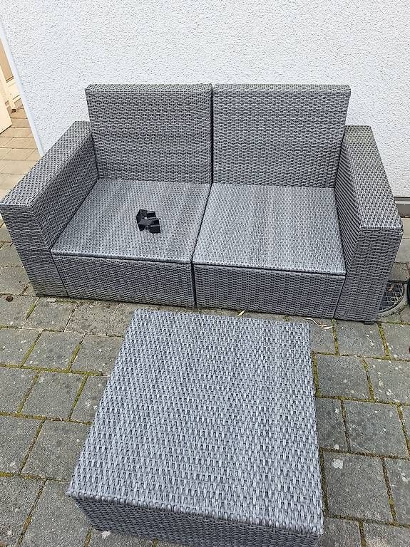 Ikea Divani: Ikea Sollerön Lounge und Hocker/Tisch – Usato da Birmenstorf AG venduto da fiba12 4