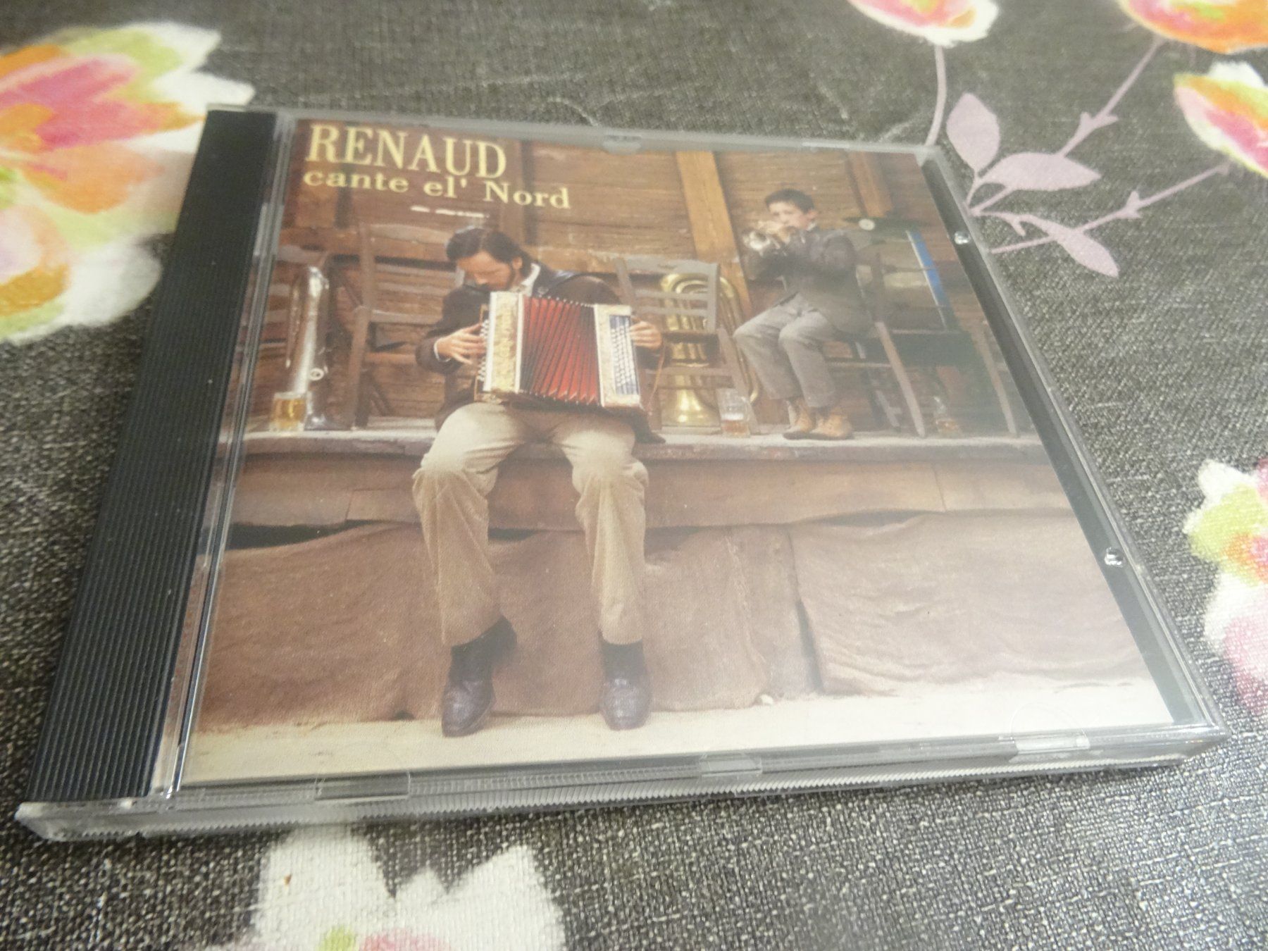 CD: Renaud - Cante el Nord CD – Usato da Olten venduto da Disc-Ausverkauf