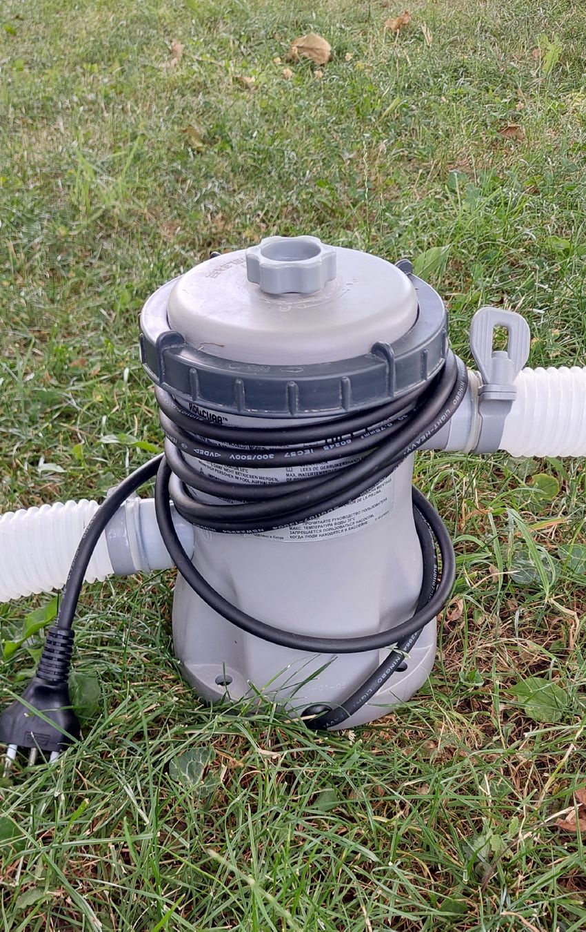 Bestway Accessori per Piscine: Poolpumpe Bestway – Usato da Iffwil venduto da ghost46