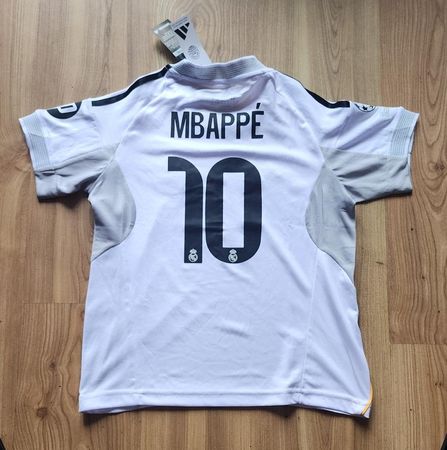 Adidas Kinder Trikot Real Madrid Mbappe #10, Gr.152, Neu