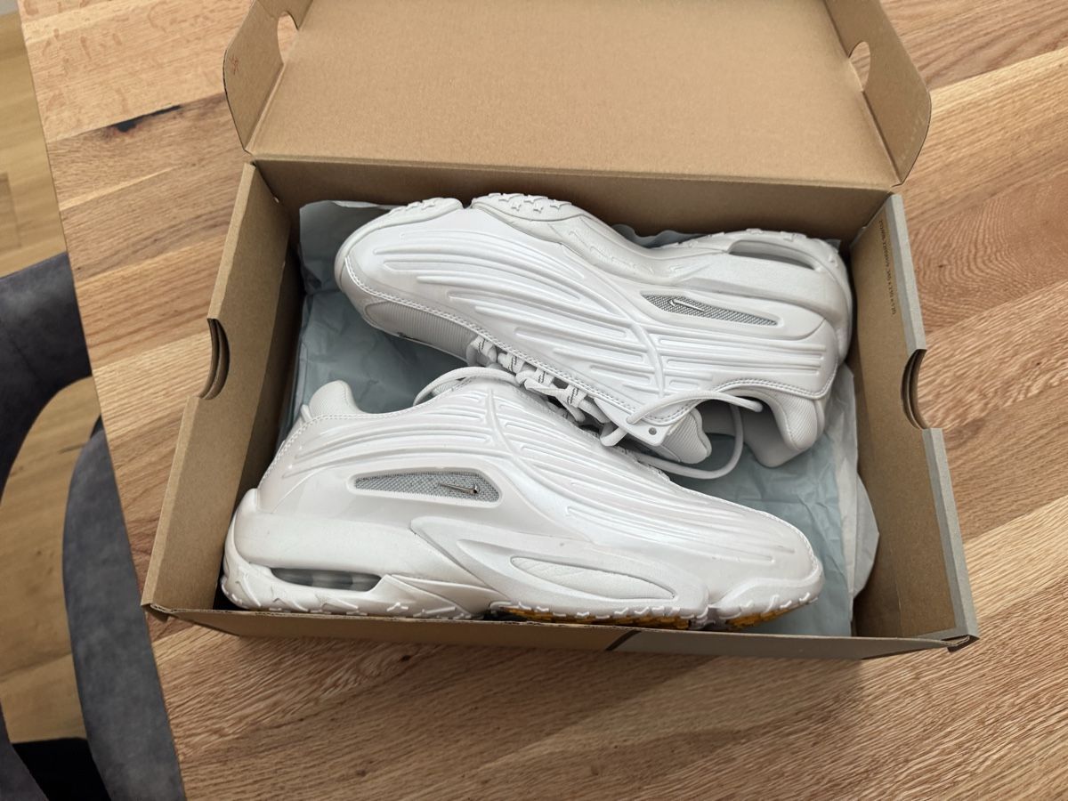 Nike Scarpe da uomo: Nike Hot Step 2 Drake NOCTA weiss – Nuovo (secondo la descrizione) da Wattwil venduto da Elia_Bugday86 3