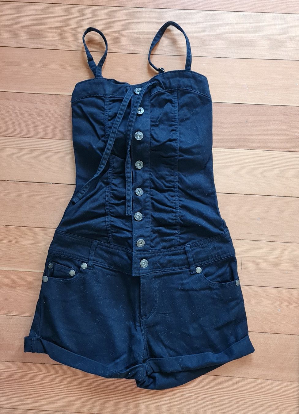 Tute: Kurzer Jumpsuit Gr. 34 – Usato da Kriens venduto da ..stx..