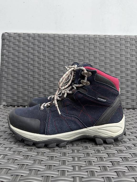 Scarpe da donna: Wanderschuhe 38 – Usato da Meggen venduto da gia_wz2q 2