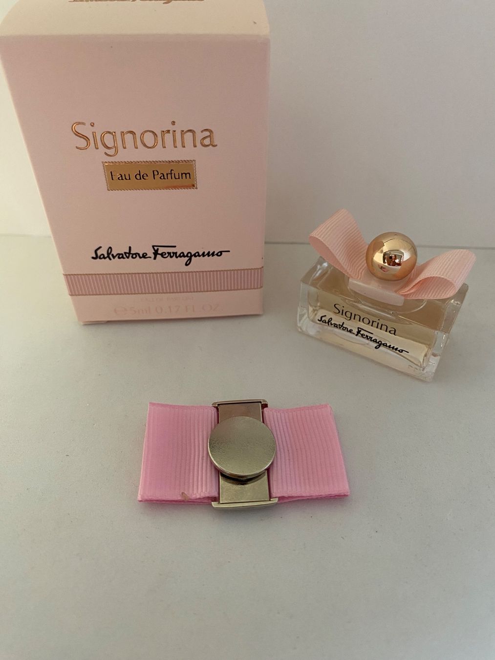 Salvatore Ferragamo Profumi & Eau de Toilette: Signorina de Salvatore Ferragamo – Nuovo e nell'imballaggio originale da Bouveret venduto da wes_7zll 1