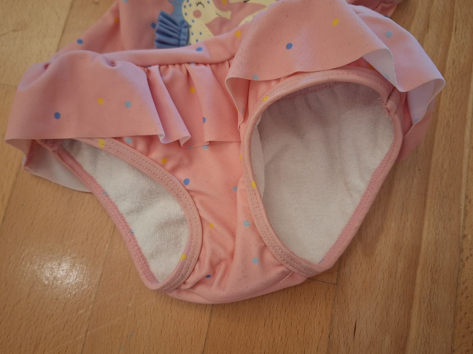 Migros Costumi da bagno & Bikini: Badekleid inkl. Badewindel in Gr. 86 – Usato da Oberrieden venduto da smarties949 2
