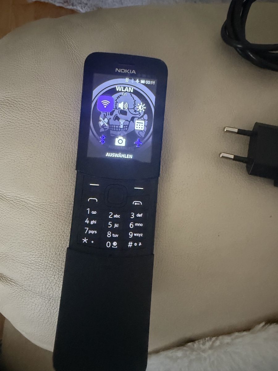 Nokia Telefoni cellulari / Smartphones: Nokia 8110 (4G) ink lgerät – Nuovo (secondo la descrizione) da Regensdorf venduto da mex5145