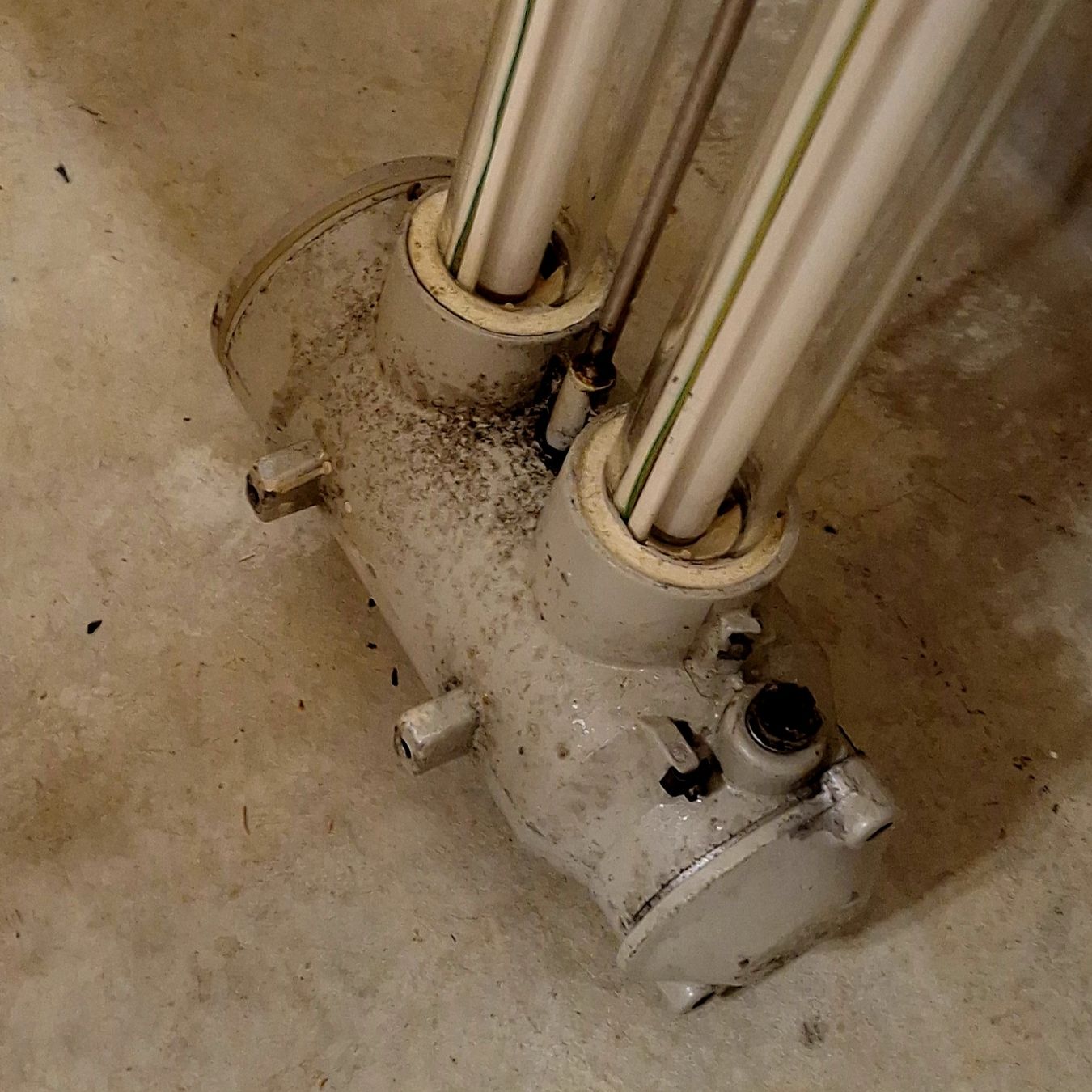 Lampade: Bunkerlampe – Usato da Volketswil venduto da kamagi06 2
