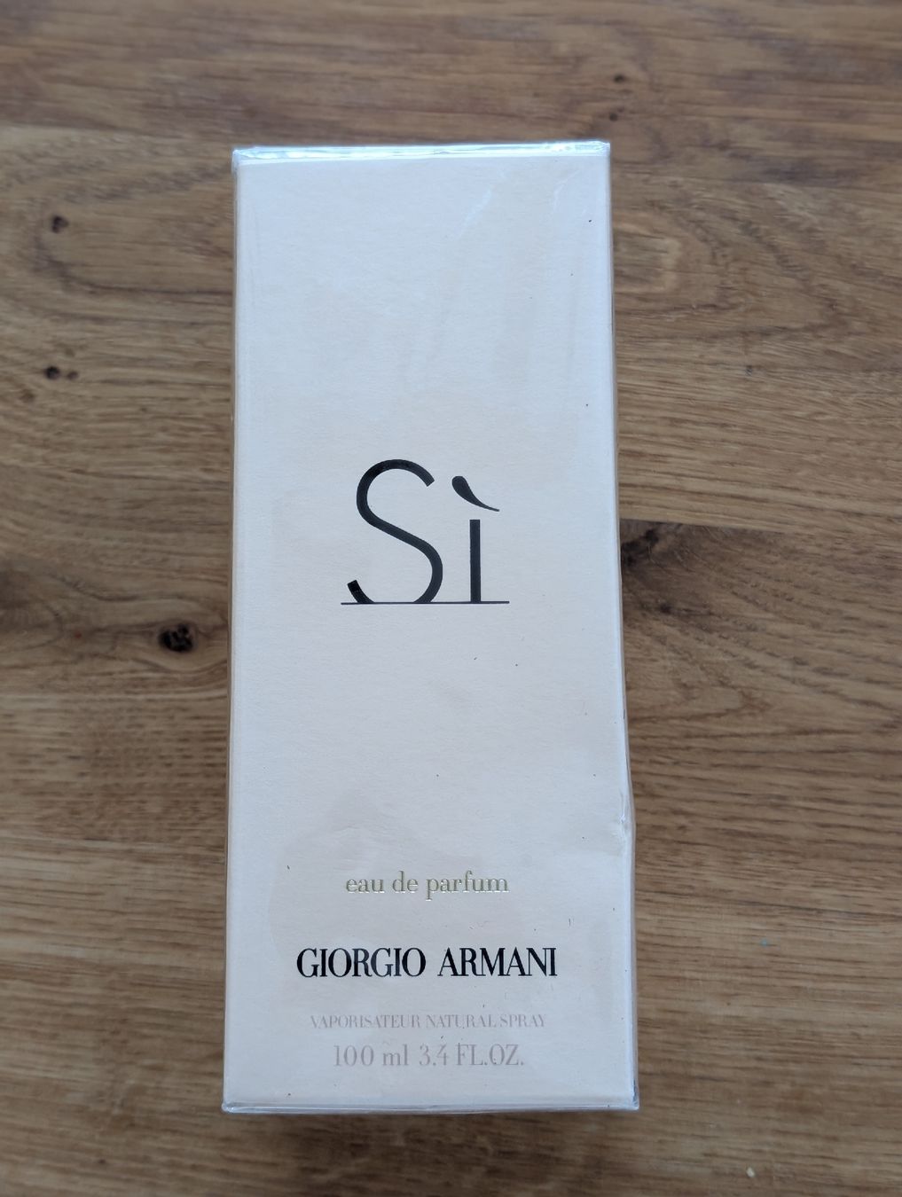 Armani Profumi & Eau de Toilette: Giorgio Armani Si Eau de Parfum 100ml NEU – Nuovo e nell'imballaggio originale da Rieden AG venduto da aleunam79