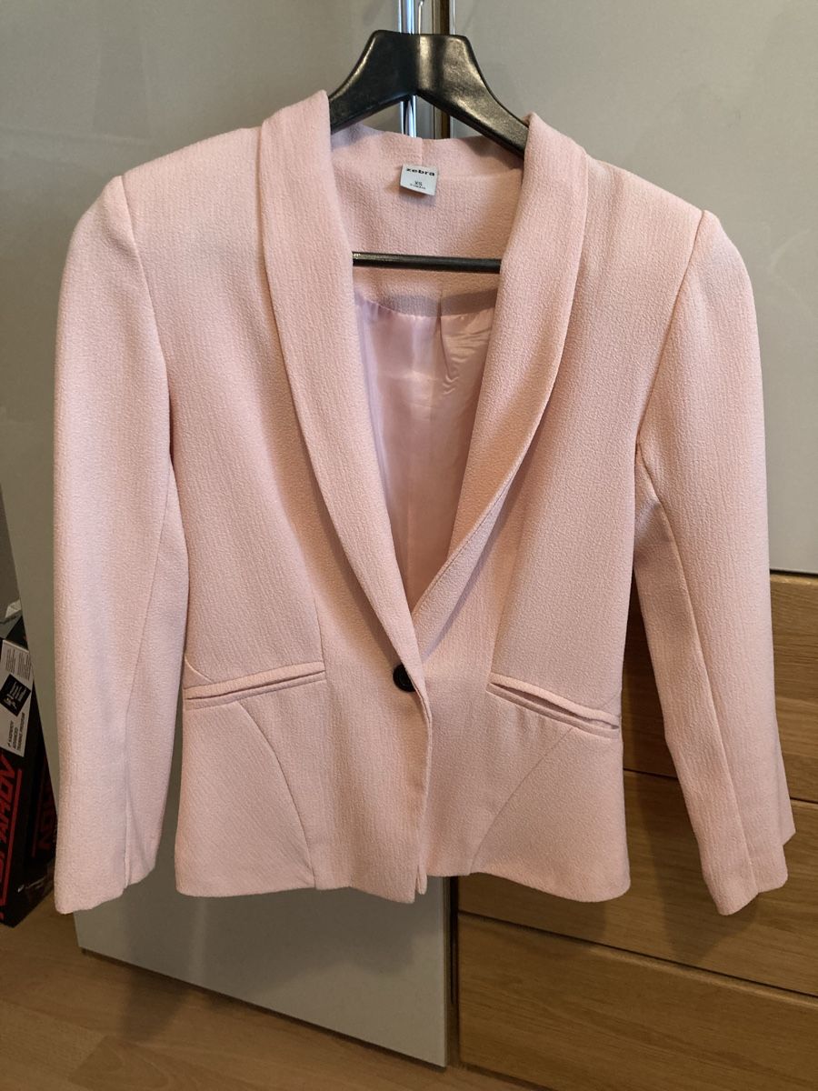 Zebra Jacken: Rosa Blazer Zebra Grösse XS – Gebraucht aus Stäfa von lauramode